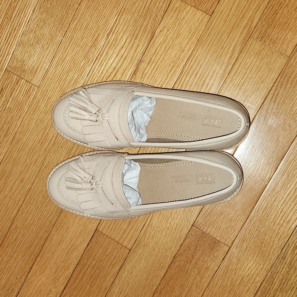 Leather Fringed Loafers